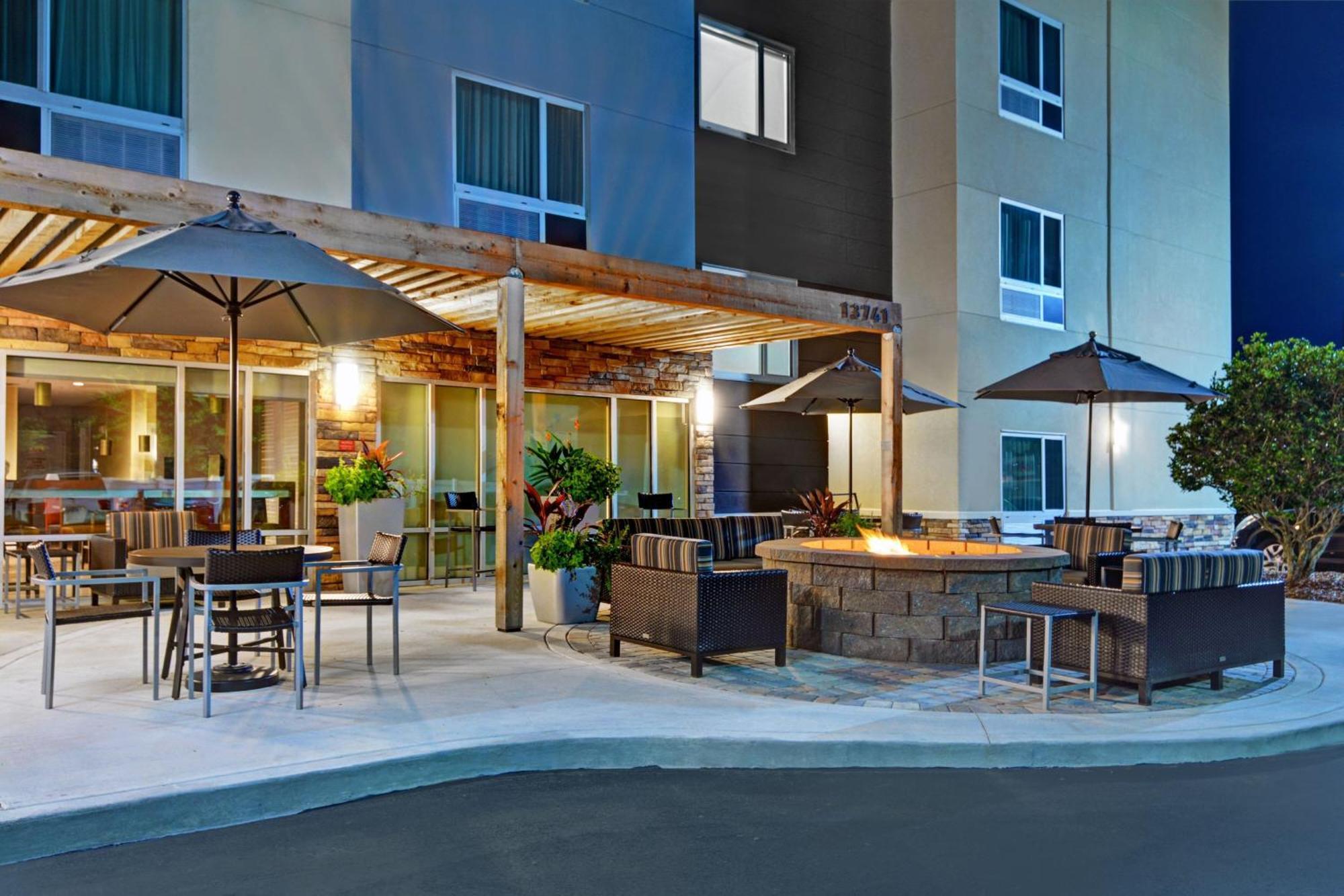 Towneplace Suites By Marriott Jacksonville East Zewnętrze zdjęcie