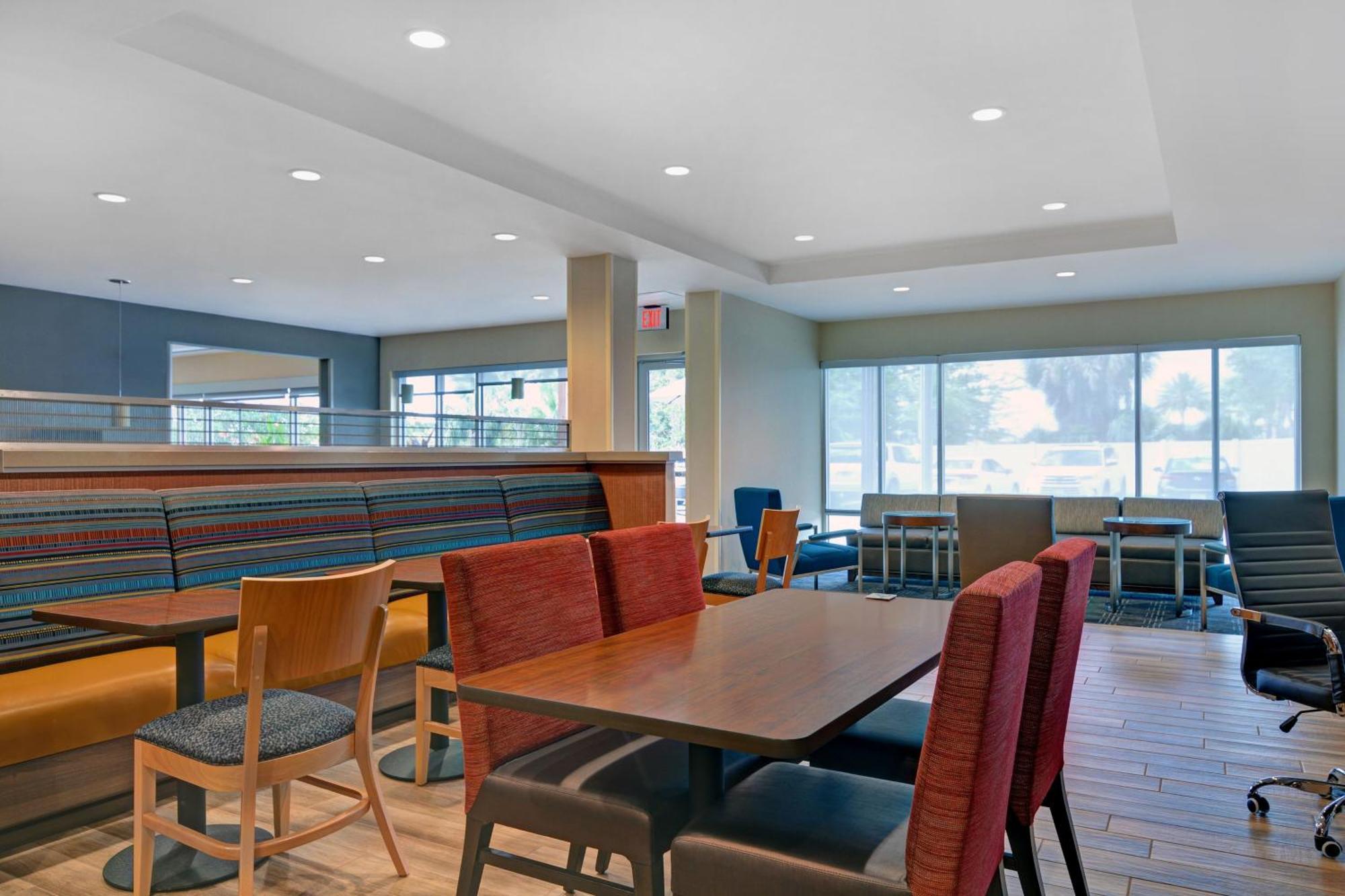Towneplace Suites By Marriott Jacksonville East Zewnętrze zdjęcie